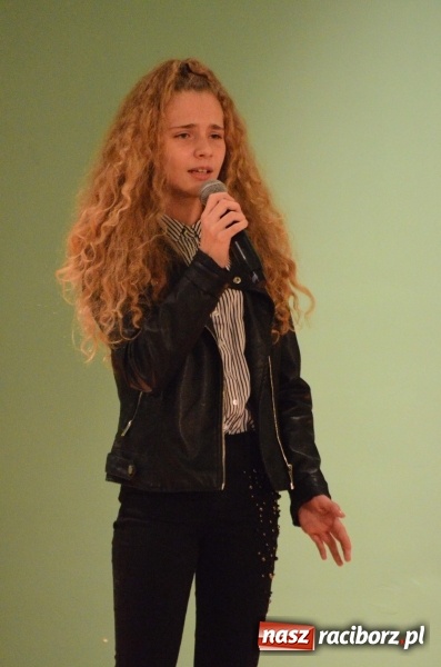 Zdjęcie w galerii na portalu naszraciborz.pl: Koncert Jesienny w wykonaniu wokalistów Studia Muzyki, Piosenki i Teatru ARS  wiadomości z regionu