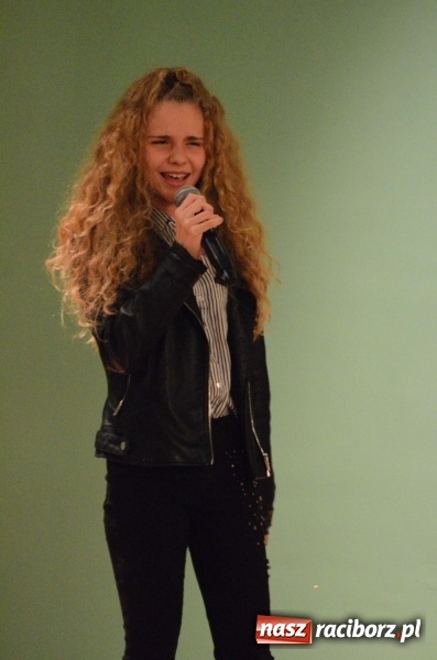 Zdjęcie w galerii na portalu naszraciborz.pl: Koncert Jesienny w wykonaniu wokalistów Studia Muzyki, Piosenki i Teatru ARS  wiadomości z regionu