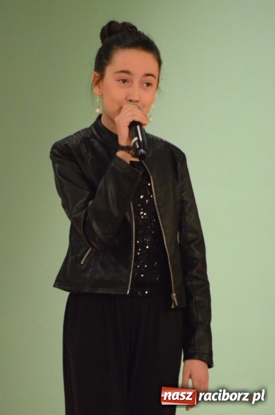 Zdjęcie w galerii na portalu naszraciborz.pl: Koncert Jesienny w wykonaniu wokalistów Studia Muzyki, Piosenki i Teatru ARS  wiadomości z regionu