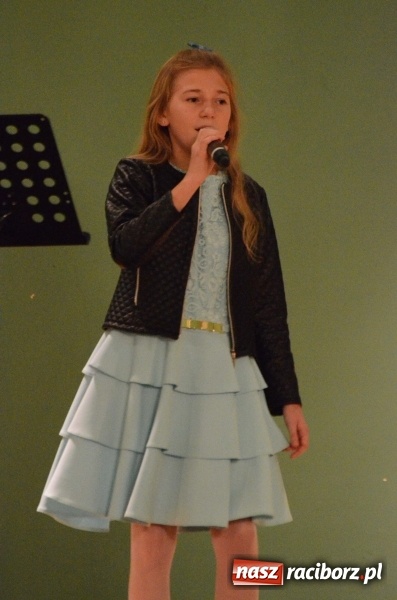 Zdjęcie w galerii na portalu naszraciborz.pl: Koncert Jesienny w wykonaniu wokalistów Studia Muzyki, Piosenki i Teatru ARS  wiadomości z regionu