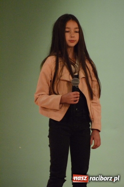 Zdjęcie w galerii na portalu naszraciborz.pl: Koncert Jesienny w wykonaniu wokalistów Studia Muzyki, Piosenki i Teatru ARS  wiadomości z regionu