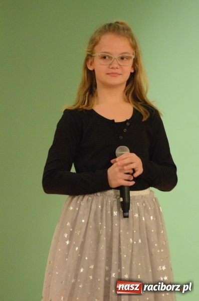 Zdjęcie w galerii na portalu naszraciborz.pl: Koncert Jesienny w wykonaniu wokalistów Studia Muzyki, Piosenki i Teatru ARS  wiadomości z regionu