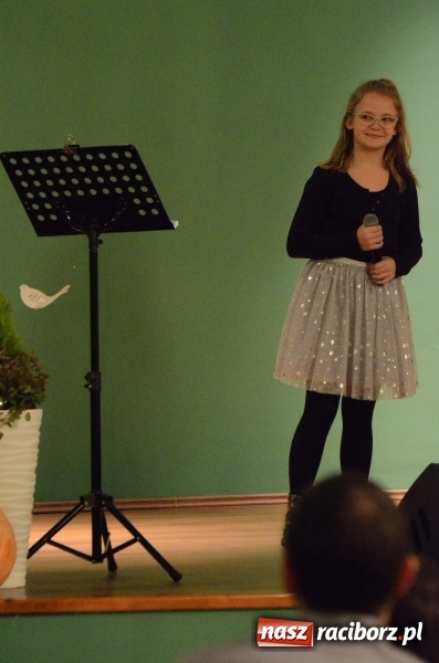 Zdjęcie w galerii na portalu naszraciborz.pl: Koncert Jesienny w wykonaniu wokalistów Studia Muzyki, Piosenki i Teatru ARS  wiadomości z regionu