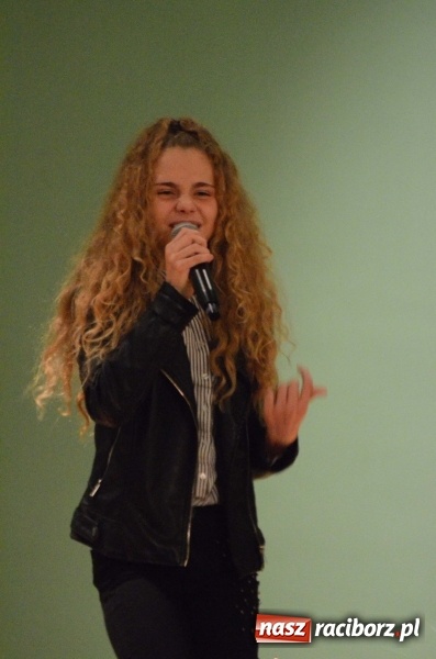 Zdjęcie w galerii na portalu naszraciborz.pl: Koncert Jesienny w wykonaniu wokalistów Studia Muzyki, Piosenki i Teatru ARS  wiadomości z regionu