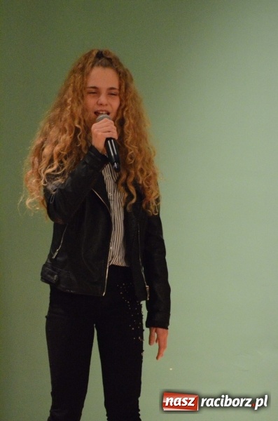 Zdjęcie w galerii na portalu naszraciborz.pl: Koncert Jesienny w wykonaniu wokalistów Studia Muzyki, Piosenki i Teatru ARS  wiadomości z regionu