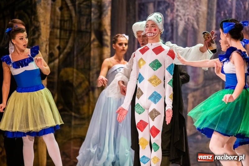 Zdjęcie w galerii na portalu naszraciborz.pl: Dziadek do orzechów w wykonaniu Royal Lviv Ballet w RCK wiadomości z regionu