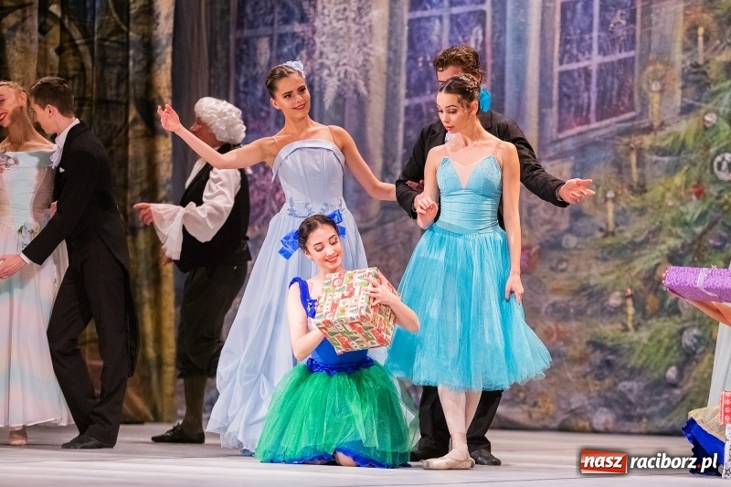 Zdjęcie w galerii na portalu naszraciborz.pl: Dziadek do orzechów w wykonaniu Royal Lviv Ballet w RCK wiadomości z regionu