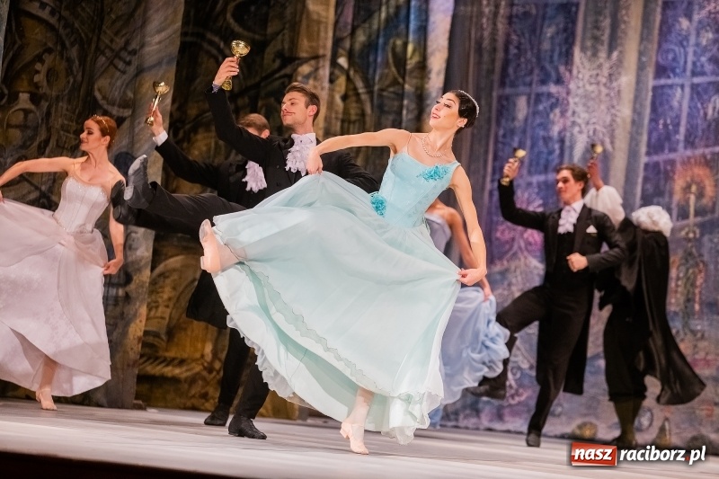 Zdjęcie w galerii na portalu naszraciborz.pl: Dziadek do orzechów w wykonaniu Royal Lviv Ballet w RCK wiadomości z regionu