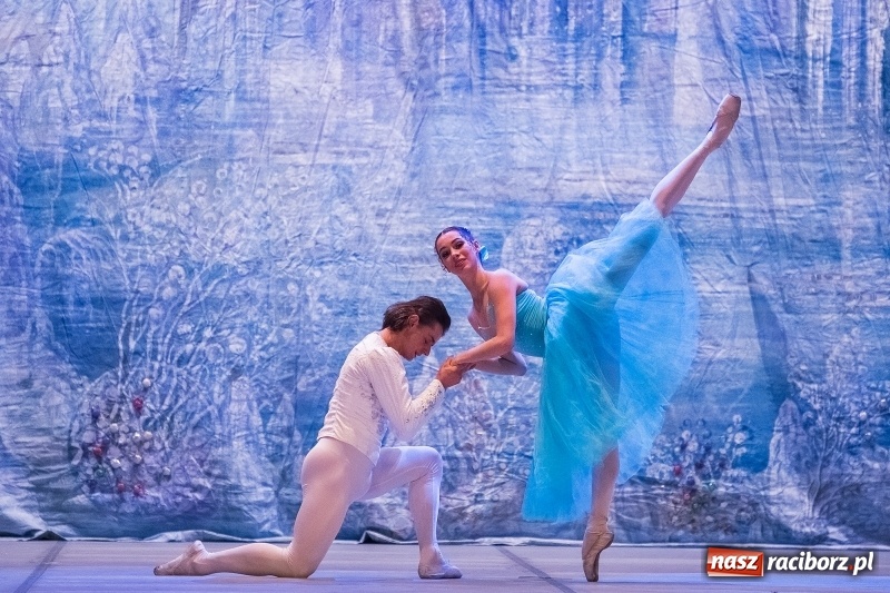 Zdjęcie w galerii na portalu naszraciborz.pl: Dziadek do orzechów w wykonaniu Royal Lviv Ballet w RCK wiadomości z regionu