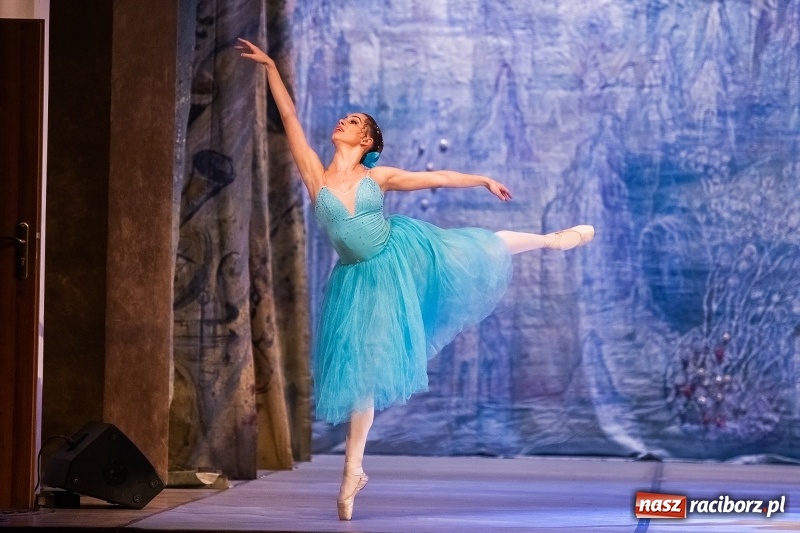 Zdjęcie w galerii na portalu naszraciborz.pl: Dziadek do orzechów w wykonaniu Royal Lviv Ballet w RCK wiadomości z regionu