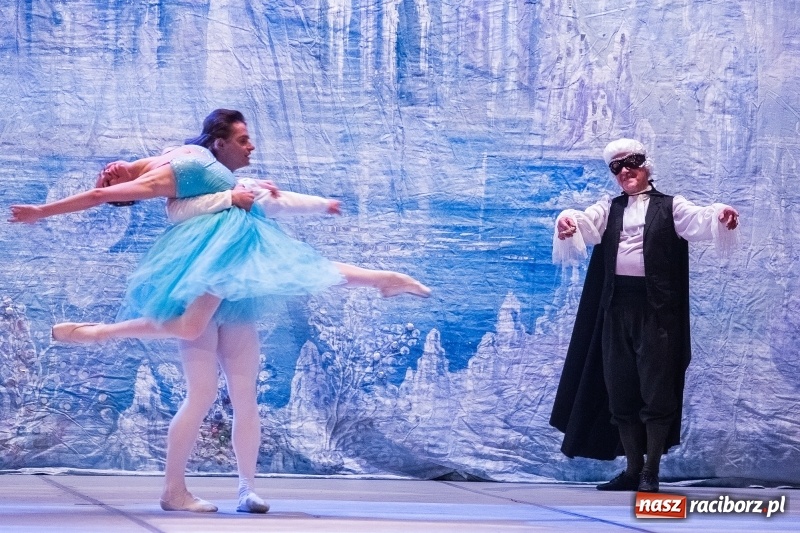 Zdjęcie w galerii na portalu naszraciborz.pl: Dziadek do orzechów w wykonaniu Royal Lviv Ballet w RCK wiadomości z regionu