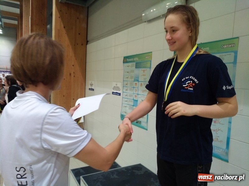 Zdjęcie w galerii na portalu naszraciborz.pl: Pływanie. 75 medali pływaków na Mistrzostwach Śląska wiadomości z regionu