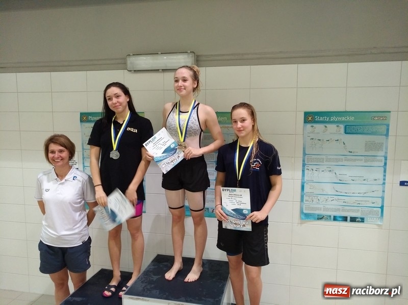 Zdjęcie w galerii na portalu naszraciborz.pl: Pływanie. 75 medali pływaków na Mistrzostwach Śląska wiadomości z regionu