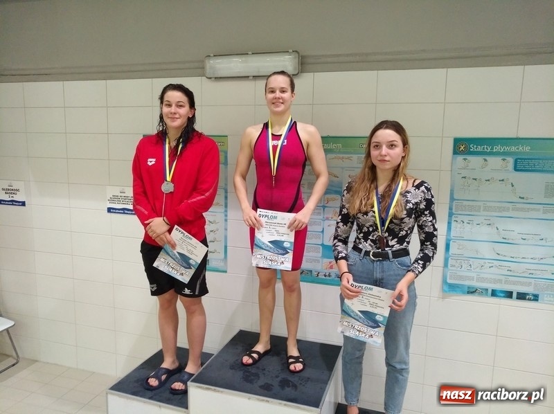 Zdjęcie w galerii na portalu naszraciborz.pl: Pływanie. 75 medali pływaków na Mistrzostwach Śląska wiadomości z regionu