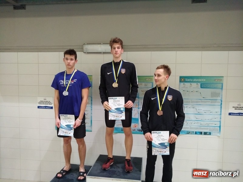 Zdjęcie w galerii na portalu naszraciborz.pl: Pływanie. 75 medali pływaków na Mistrzostwach Śląska wiadomości z regionu