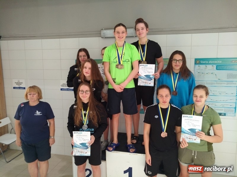 Zdjęcie w galerii na portalu naszraciborz.pl: Pływanie. 75 medali pływaków na Mistrzostwach Śląska wiadomości z regionu