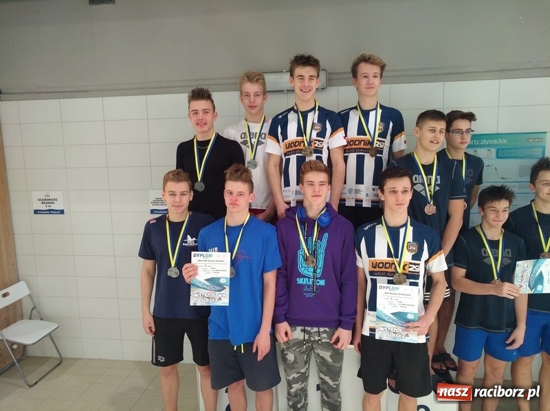 Zdjęcie w galerii na portalu naszraciborz.pl: Pływanie. 75 medali pływaków na Mistrzostwach Śląska wiadomości z regionu