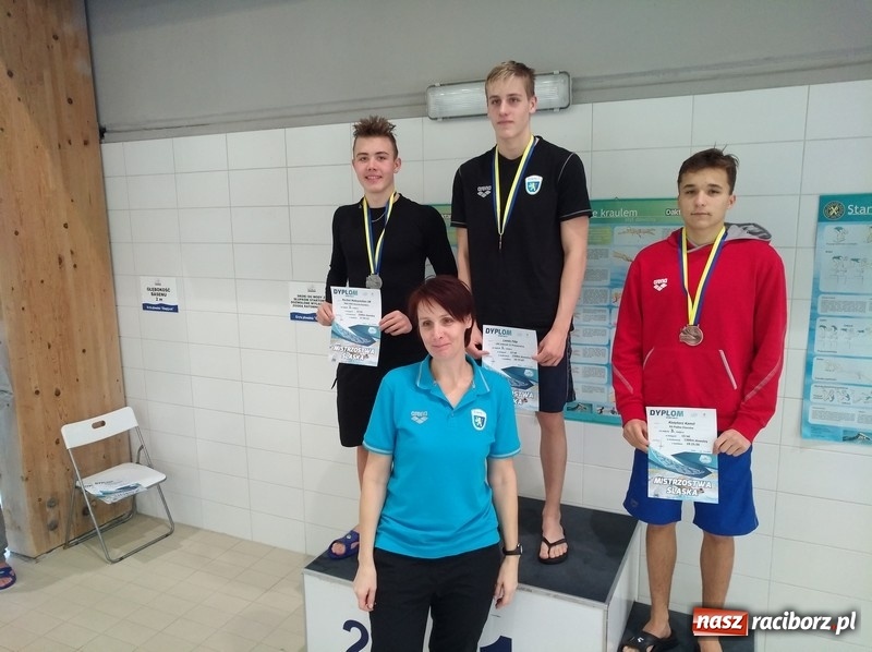Zdjęcie w galerii na portalu naszraciborz.pl: Pływanie. 75 medali pływaków na Mistrzostwach Śląska wiadomości z regionu