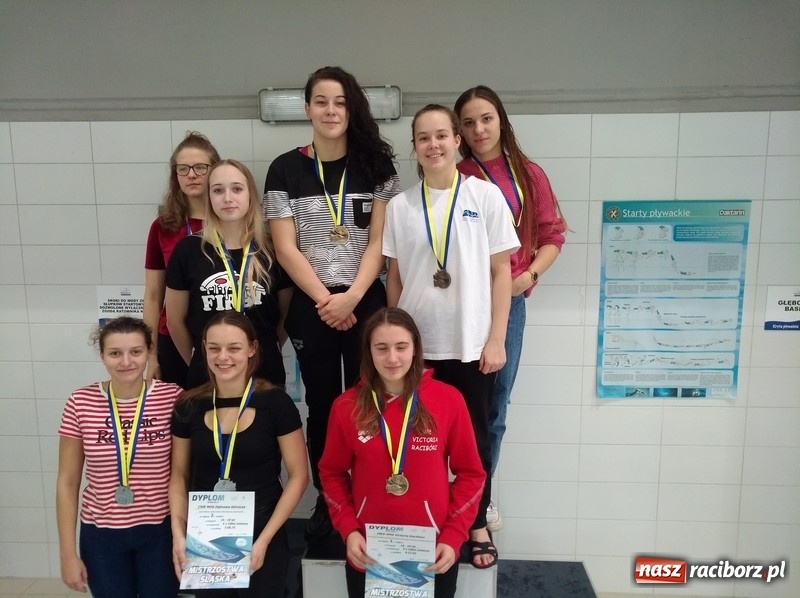 Zdjęcie w galerii na portalu naszraciborz.pl: Pływanie. 75 medali pływaków na Mistrzostwach Śląska wiadomości z regionu