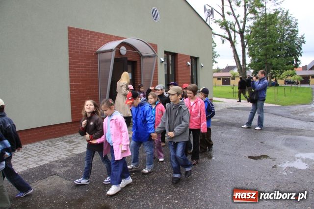 Zdjęcie w galerii na portalu naszraciborz.pl: Najmłodsi świętowali u pograniczników wiadomości z regionu