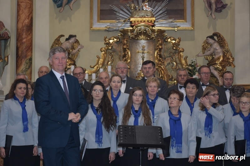 Zdjęcie w galerii na portalu naszraciborz.pl: VIII Przegląd Chórów Pogranicza w Krzyżanowicach za nami wiadomości z regionu