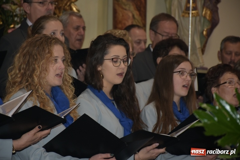 Zdjęcie w galerii na portalu naszraciborz.pl: VIII Przegląd Chórów Pogranicza w Krzyżanowicach za nami wiadomości z regionu