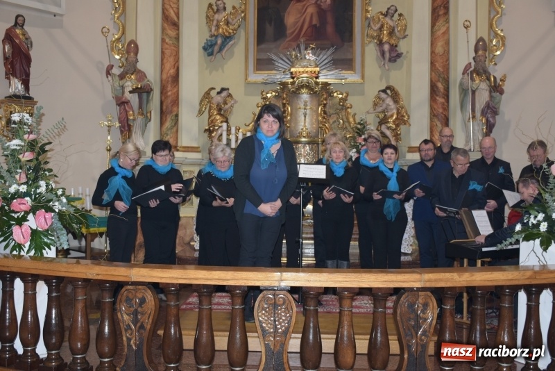 Zdjęcie w galerii na portalu naszraciborz.pl: VIII Przegląd Chórów Pogranicza w Krzyżanowicach za nami wiadomości z regionu