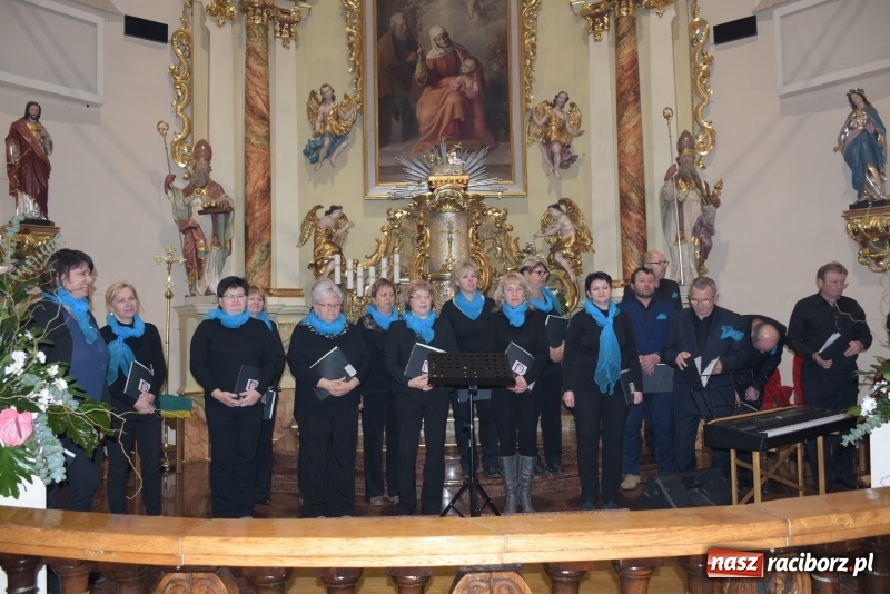 Zdjęcie w galerii na portalu naszraciborz.pl: VIII Przegląd Chórów Pogranicza w Krzyżanowicach za nami wiadomości z regionu