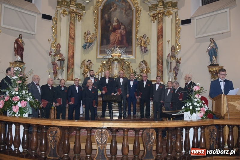 Zdjęcie w galerii na portalu naszraciborz.pl: VIII Przegląd Chórów Pogranicza w Krzyżanowicach za nami wiadomości z regionu