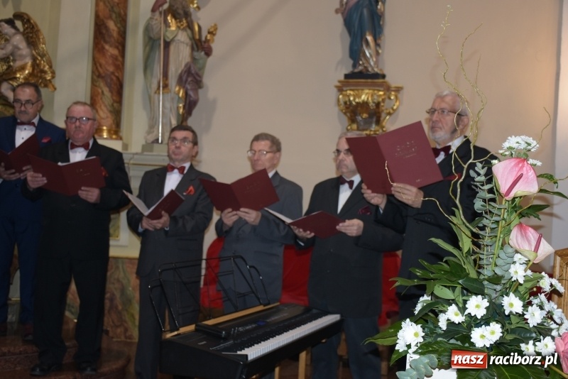 Zdjęcie w galerii na portalu naszraciborz.pl: VIII Przegląd Chórów Pogranicza w Krzyżanowicach za nami wiadomości z regionu