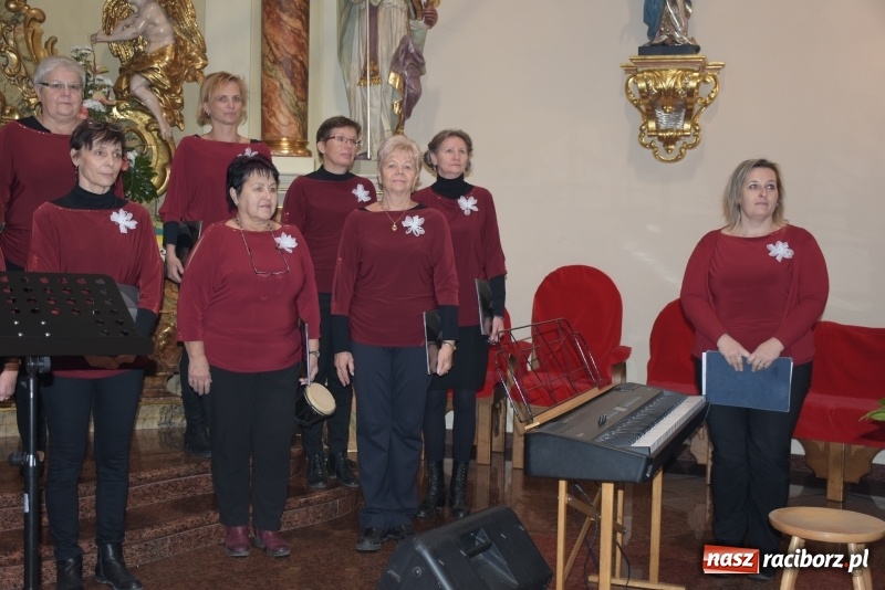 Zdjęcie w galerii na portalu naszraciborz.pl: VIII Przegląd Chórów Pogranicza w Krzyżanowicach za nami wiadomości z regionu