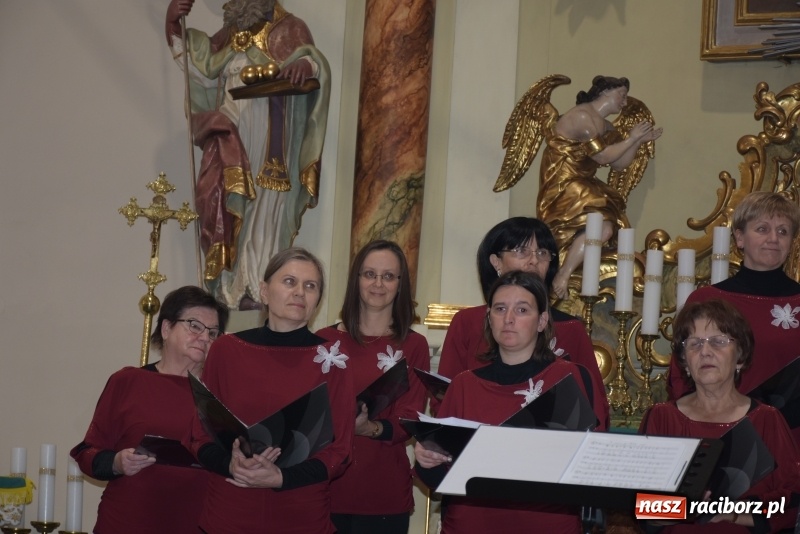 Zdjęcie w galerii na portalu naszraciborz.pl: VIII Przegląd Chórów Pogranicza w Krzyżanowicach za nami wiadomości z regionu