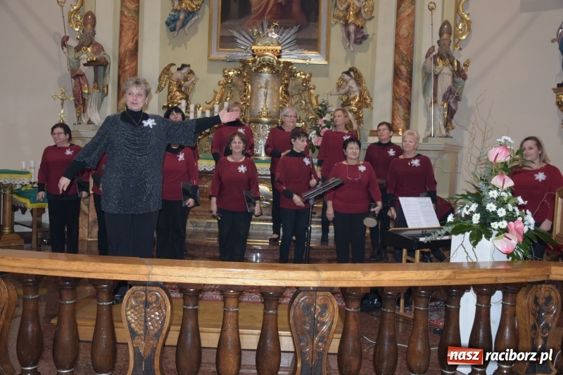 Zdjęcie w galerii na portalu naszraciborz.pl: VIII Przegląd Chórów Pogranicza w Krzyżanowicach za nami wiadomości z regionu