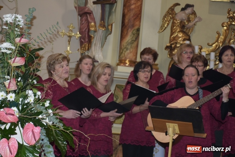 Zdjęcie w galerii na portalu naszraciborz.pl: VIII Przegląd Chórów Pogranicza w Krzyżanowicach za nami wiadomości z regionu