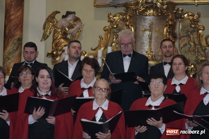 Zdjęcie w galerii na portalu naszraciborz.pl: VIII Przegląd Chórów Pogranicza w Krzyżanowicach za nami wiadomości z regionu