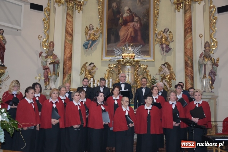 Zdjęcie w galerii na portalu naszraciborz.pl: VIII Przegląd Chórów Pogranicza w Krzyżanowicach za nami wiadomości z regionu