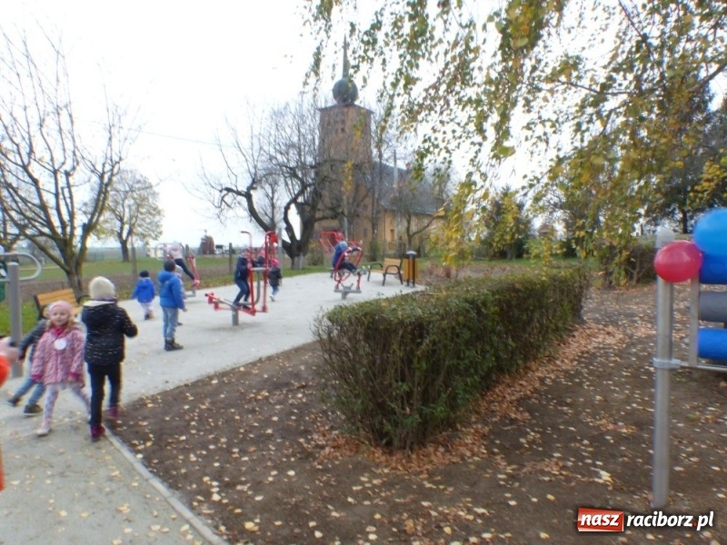 Zdjęcie w galerii na portalu naszraciborz.pl: W Pietraszynie powstała Otwarta Strefa Aktywności wiadomości z regionu