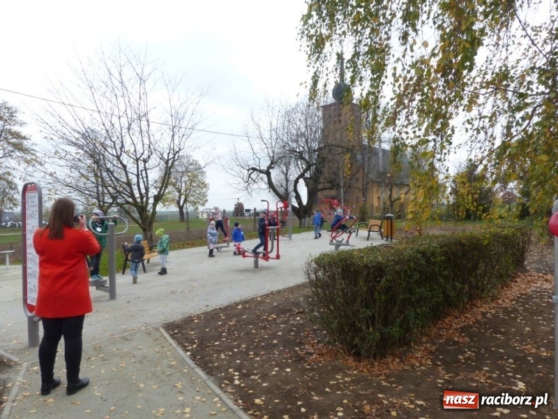 Zdjęcie w galerii na portalu naszraciborz.pl: W Pietraszynie powstała Otwarta Strefa Aktywności wiadomości z regionu