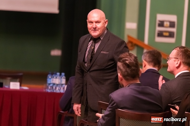 Zdjęcie w galerii na portalu naszraciborz.pl: W Raciborzu dyskutowano o konstytucji dla nauki  wiadomości z regionu