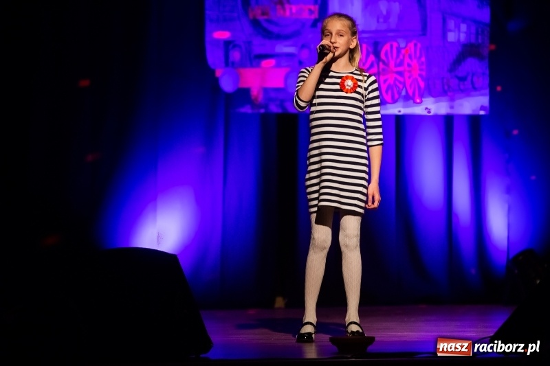 Zdjęcie w galerii na portalu naszraciborz.pl: Droga ku wolności. Przedstawienie teatralne w MDK wiadomości z regionu