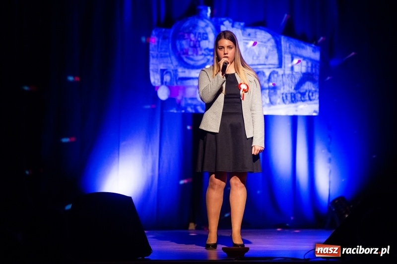 Zdjęcie w galerii na portalu naszraciborz.pl: Droga ku wolności. Przedstawienie teatralne w MDK wiadomości z regionu