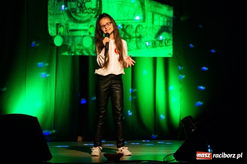 Zdjęcie w galerii na portalu naszraciborz.pl: Droga ku wolności. Przedstawienie teatralne w MDK wiadomości z regionu