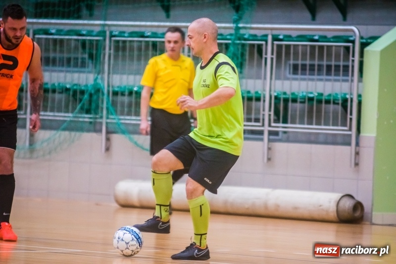 Zdjęcie w galerii na portalu naszraciborz.pl: Poniedziałek z HLPN. Drugi weekend rozgrywek futsalu za nami wiadomości z regionu