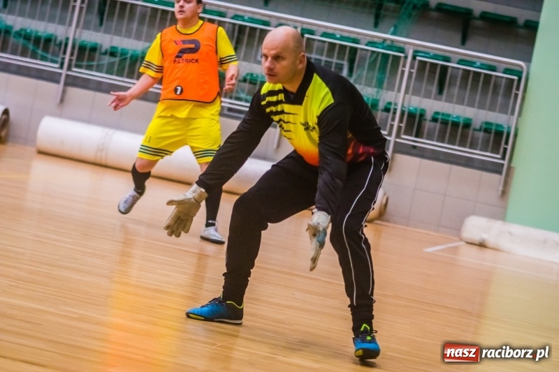 Zdjęcie w galerii na portalu naszraciborz.pl: Poniedziałek z HLPN. Drugi weekend rozgrywek futsalu za nami wiadomości z regionu