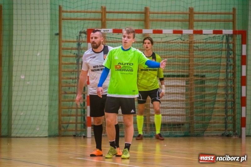Zdjęcie w galerii na portalu naszraciborz.pl: Poniedziałek z HLPN. Drugi weekend rozgrywek futsalu za nami wiadomości z regionu