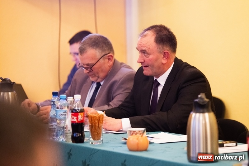 Zdjęcie w galerii na portalu naszraciborz.pl: Nowa Rada Miejska Krzanowic już pracuje wiadomości z regionu