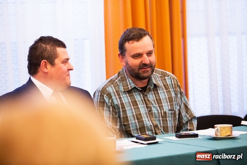 Zdjęcie w galerii na portalu naszraciborz.pl: Nowa Rada Miejska Krzanowic już pracuje wiadomości z regionu