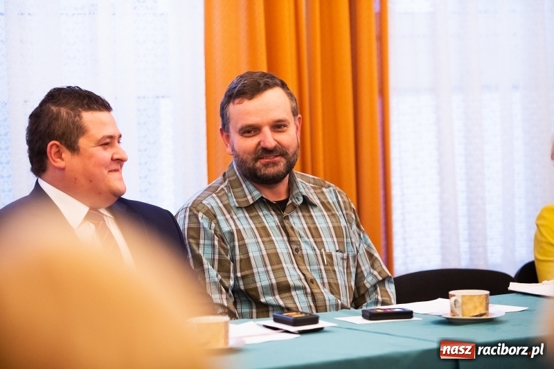 Zdjęcie w galerii na portalu naszraciborz.pl: Nowa Rada Miejska Krzanowic już pracuje wiadomości z regionu
