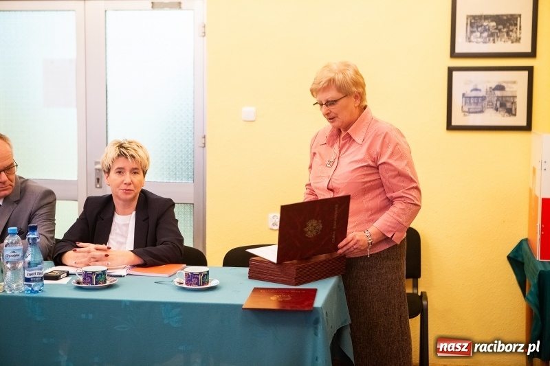 Zdjęcie w galerii na portalu naszraciborz.pl: Nowa Rada Miejska Krzanowic już pracuje wiadomości z regionu