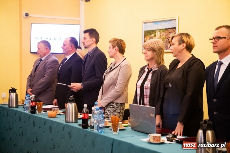 Zdjęcie w galerii na portalu naszraciborz.pl: Nowa Rada Miejska Krzanowic już pracuje wiadomości z regionu